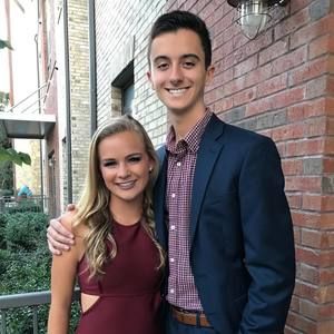 Meet your Posher, Zach